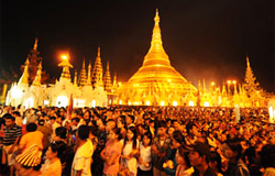 Shwedagon Pagoda Festival1