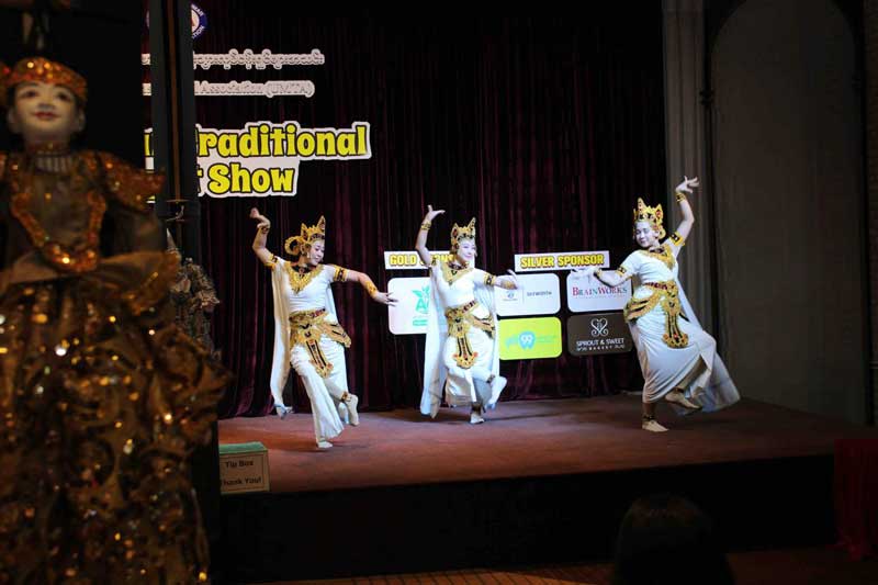 puppet show 02
